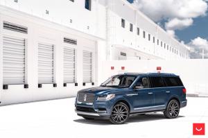 2019 Lincoln Navigator on Vossen Wheels (HF6-1)
